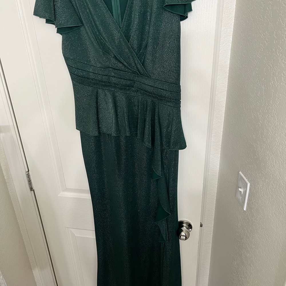 Elegant Green Evening Dress